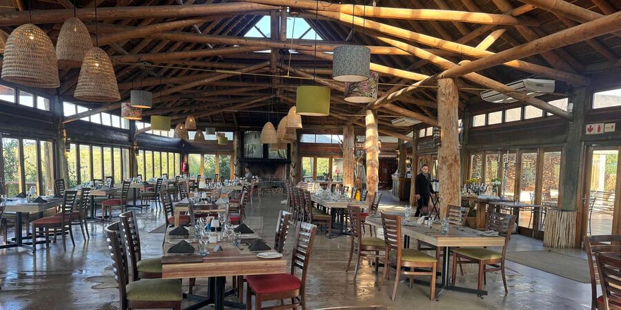 2-Day Cape Town Safari with Big 5, Penguins & Cape Agulhas - Cape Agulhas, two oceans, and the lighthouse