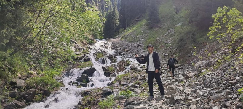 Almaty: Falconry show and Big Almaty Gorge - Who should book this half-day outing