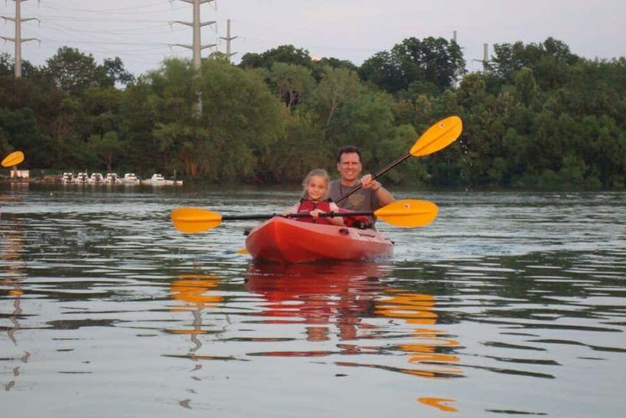 Austin: Kayak and Canoe Rental on Lady Bird Lake - Starting at the Live Love Paddle shop