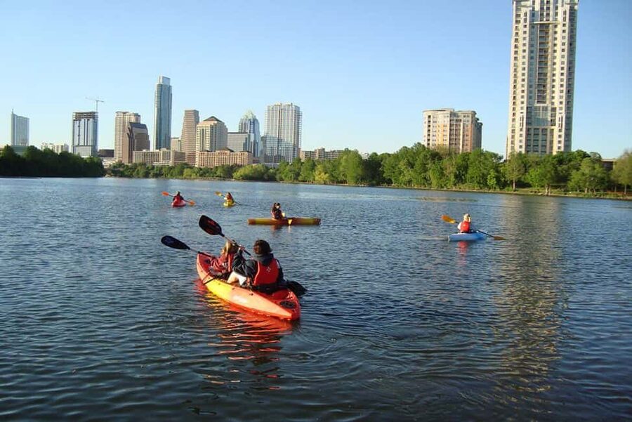 Austin: Kayak and Canoe Rental on Lady Bird Lake - Paddling toward Barton Springs Pool