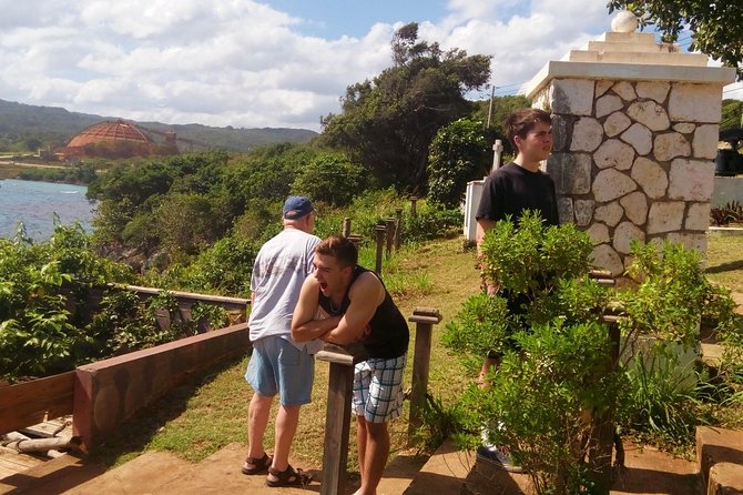 Bird Feeding Sanctuary, Montego Bay Highlights and Columbus Park Day Adventure - Who Will Get the Most From This Experience