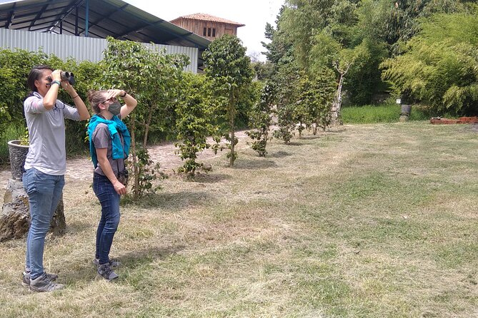 Bird Observation in the National Park of Uruapan. - Learning to Find Birds, Not Just Photograph Them