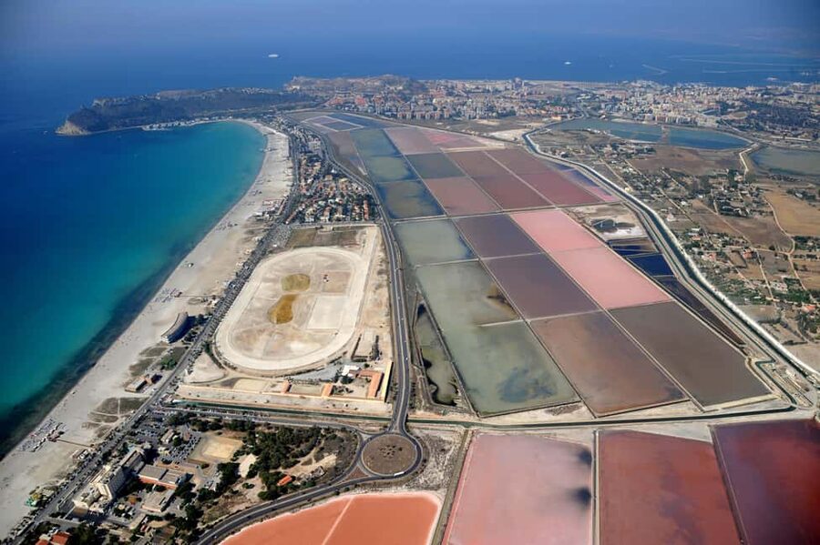 Cagliari: EcoSafari Flamingos Tour in Molentargius Park - Reaching the protected flamingo nesting area
