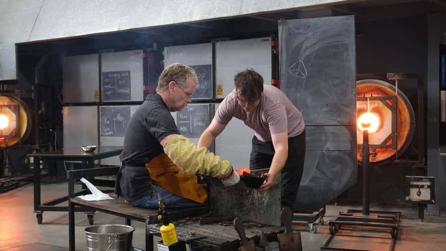 Canberra Glassblowing Experience: Make Your Own Bird - Working with hot glass at Kingston Powerhouse