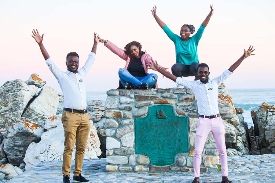 Cape Agulhas, Hermanus & Stoney point Penguins full Day Tour - A long road to the southern tip