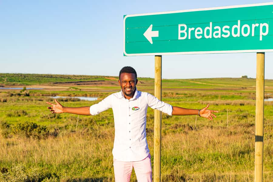 Cape Agulhas, Hermanus & Stoney point Penguins full Day Tour - Hermanus for lunch and whale season