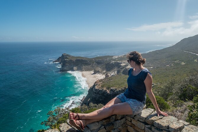 Cape Point , Boulder Beach Penguins and Cape of Good Hope Tour. - Chapman’s Peak Drive, the scenic centerpiece