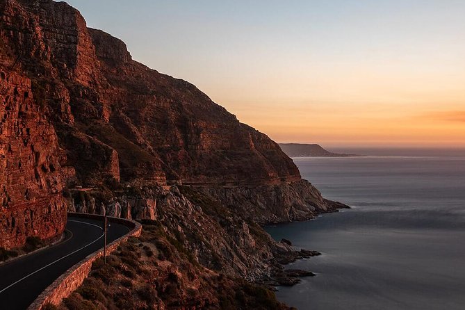 Cape Point & Penguins full day tour - Kalk Bay, 30 minutes among shops and cafés