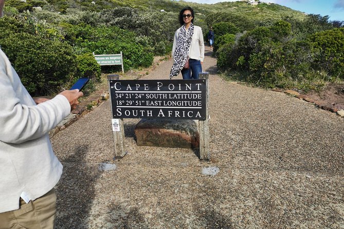 Cape Point Tour, Penguins, v Signal Hill & Coalstal drive. Wifi - Chapman’s Peak is best treated as a photo route