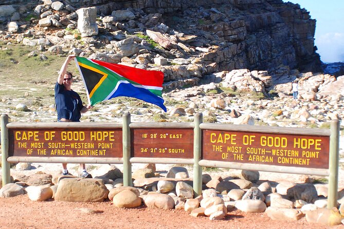 Cape Town Atlantic Helicopter Private Tour including Penguins Cape Point & Lunch - The helicopter flight at the V&A Waterfront