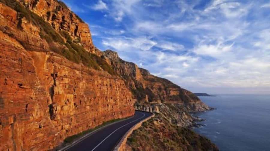 Cape Town: Full-Day Cape Peninsula Tour & Penguin Beach - Camps Bay, Llandudno, and Hout Bay