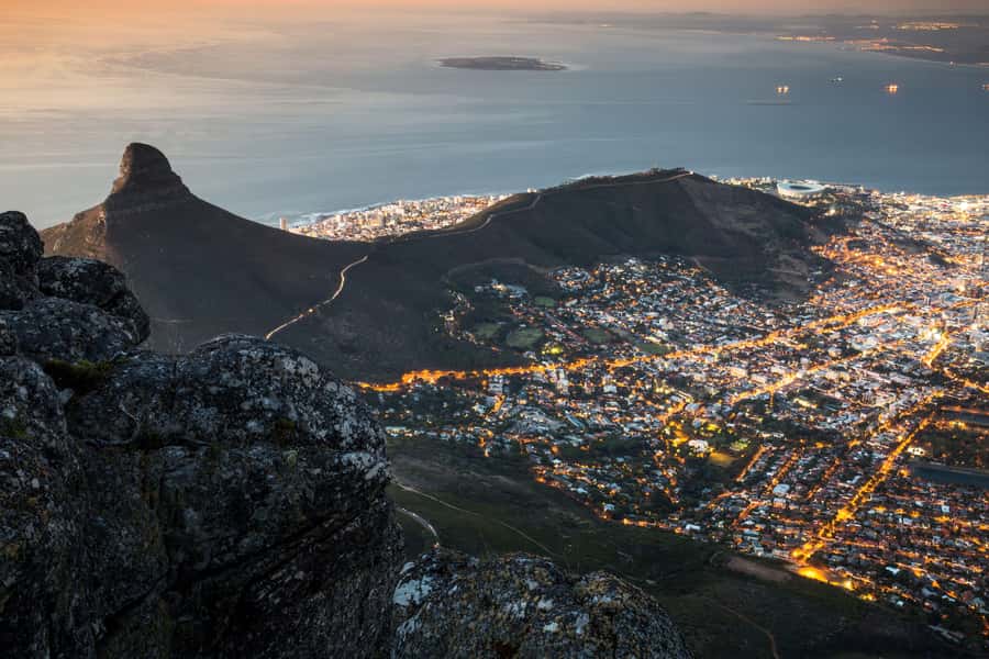 Cape Town: Table Mountain, Cape of Goodhope & Penguins Tour - Table Mountain and the cable-car start
