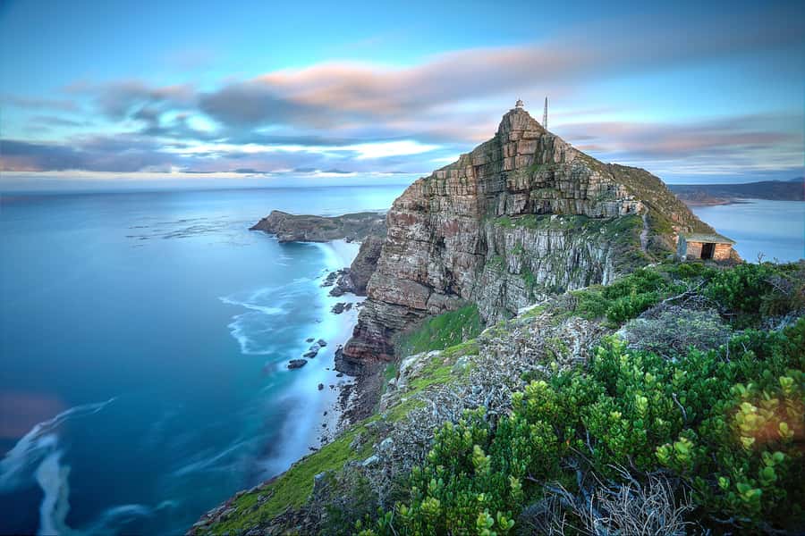 Cape Town: Table Mountain, Cape Point, and Penguins Tour - Table Mountain and the cable car decision