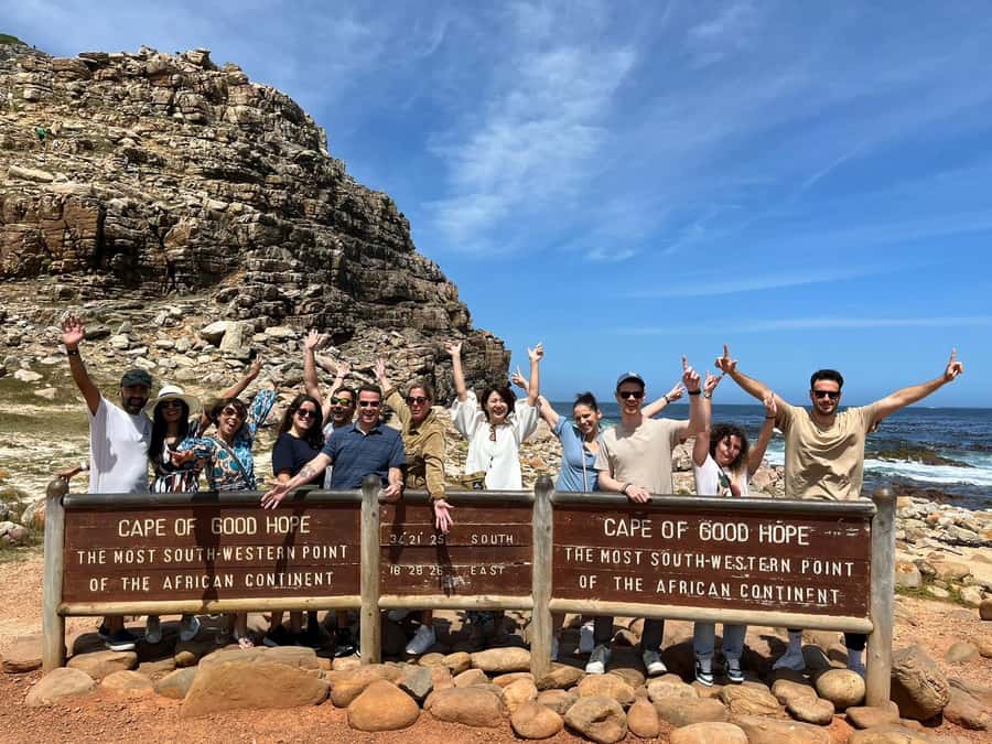 Cape Town: Table Mountain, Cape Point, & Penguins Group Tour - The guides and the rhythm of the day
