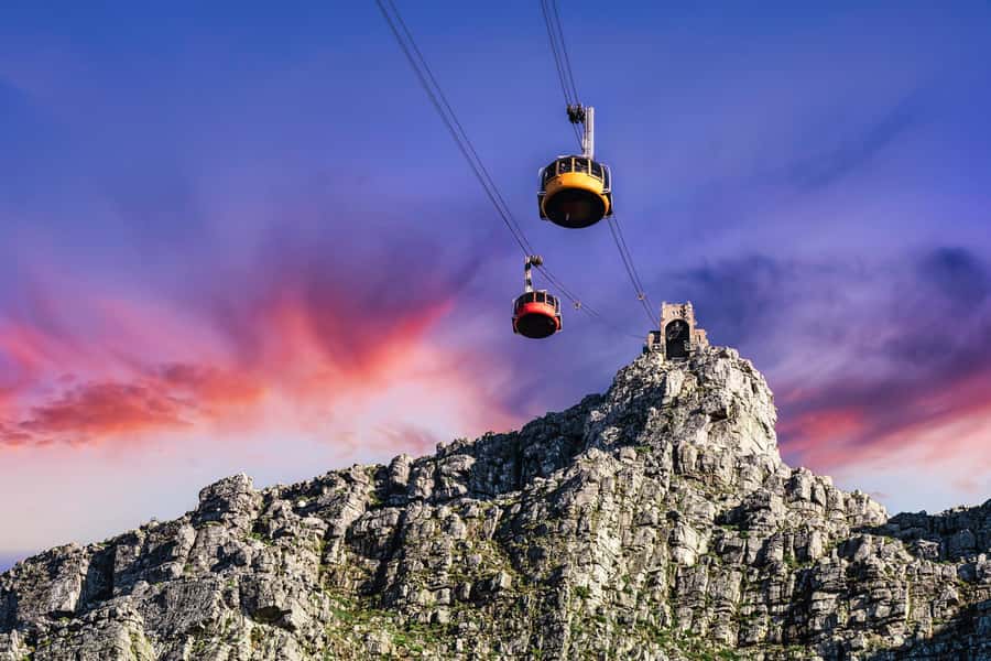 Cape Town Tour: Table Mountain, Penguins & Cape Point+Pickup - Table Mountain gives you the big Cape Town view