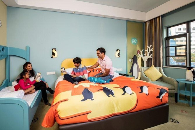E-Ticket: Zhuhai Chimelong Ocean Kingdom, Circus & Penguin Hotel 1-night Coupon - Why the Penguin Hotel makes this more than a park ticket