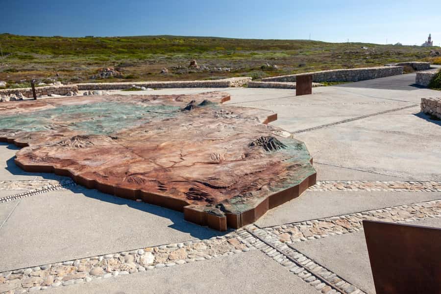 From Cape Town: Cape Agulhas, Penguins, Wine Tasting Tour - The road is part of the experience, but it takes time