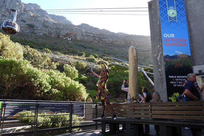 From Cape Town: Table Mountain, Cape of Good Hope & Penguins including Park Fees - One long day from Bo-Kaap to Boulders Beach