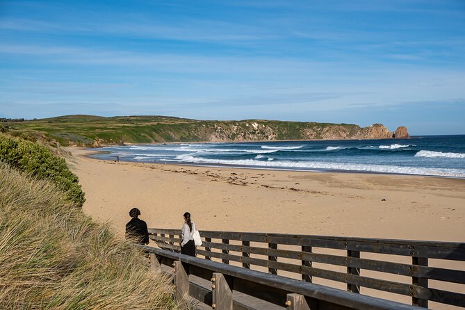 Full-Day Phillip Island Tour with Kangaroo, Koala and Penguin Parade - Cowes is the practical food and town stop