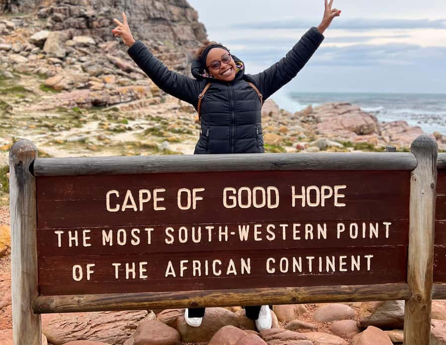 Fully Day Cape Of Good Hope, Penguins, Bo Kaap , Seals Tour - Camps Bay and Maiden’s Cove bring the first big views