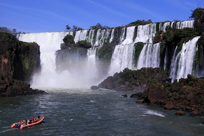 Iguassu Falls Brazilian Side: Macuco Safari, Helicopter Flight and Bird Park - The Brazilian-side walkways and the first look at Iguassu