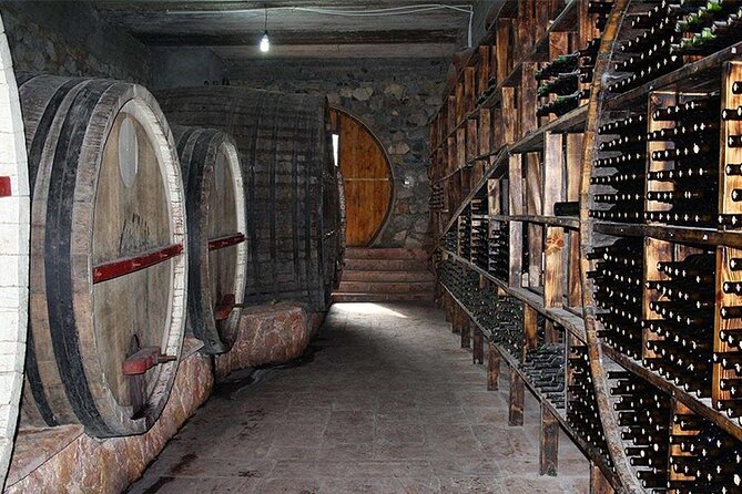 Khor Virap, Noravank & Birds' Cave Day Trip with Wine Tasting - Who will get the most from this tour