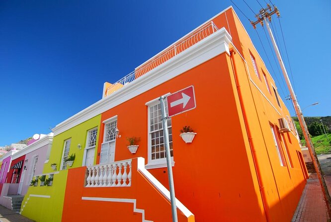 Kirstenbosch Garden, Bo-Kaap-Penguins & Cape of Good Hope Tour - Adderley Street and Bo-Kaap set the tone