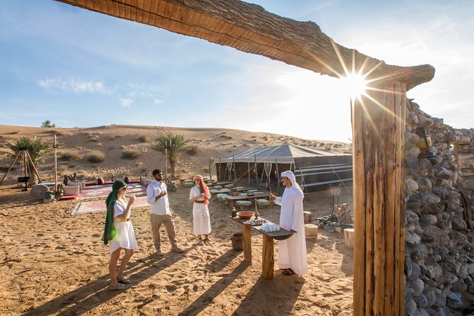 Morning Falconry & Nature Desert Safari with Transfers from Dubai - Wildlife from a 1950s Land Rover