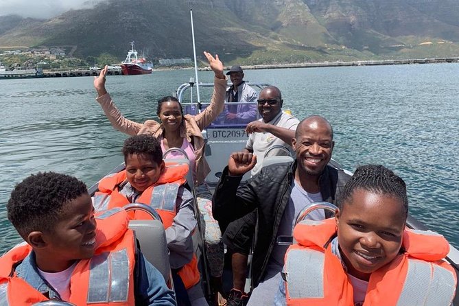 Penguins, Cape Point & Table Mountain. - Chapman’s Peak, a short stop with a big payoff