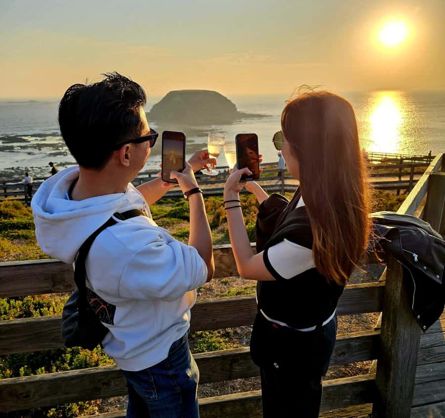 Phillip Island: Golden Hour Penguin Express Tour - Why the sunset timing makes this tour work