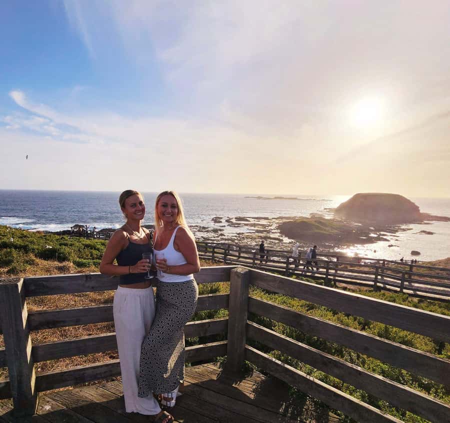 Phillip Island: Golden Hour Penguin Express Tour - Summerlands is your chance to spot animals at dusk