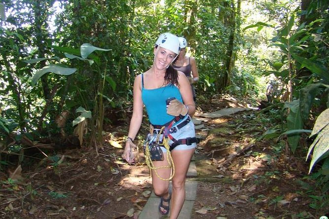 Private Full-Day Mindo Cloud Forest,Butterfly Farm, Chocolate Tour bird watching - Lunch in Mindo, With Room to Choose