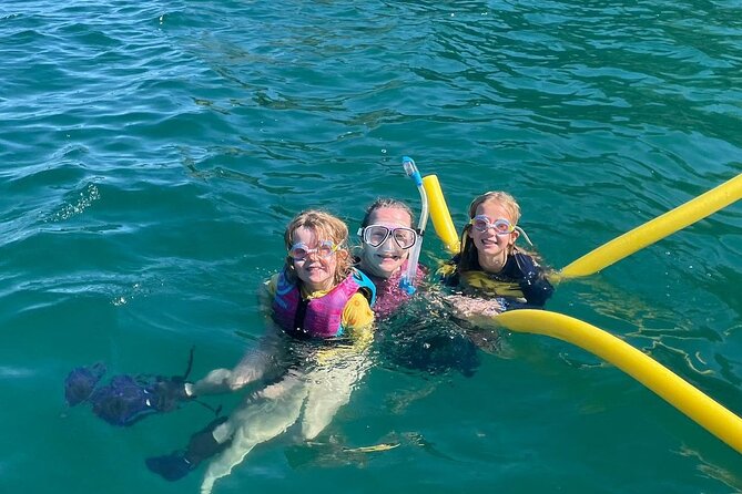 Private Snorkeling Tour by boat in Flamingo Beach - Wildlife watching requires reasonable expectations