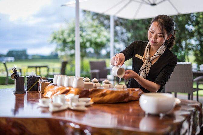 Private tour from Auckland - Waitomo Glowworm Caves, Zealong Tea & Kiwi Bird - What the private format really adds