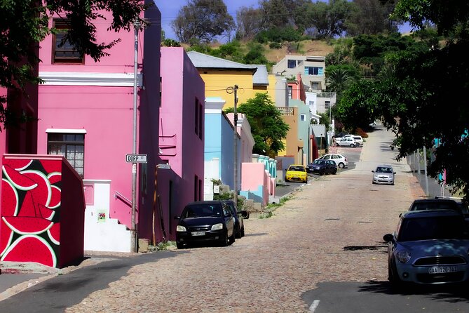 Table Mountain and Cape Peninsula Tour with Penguins - Bo-Kaap, a quick look at Cape Town’s character