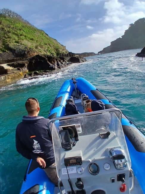Vila Franca do Campo: Marine Life & Bird Watching & Islet Tour - A small boat with a useful purpose